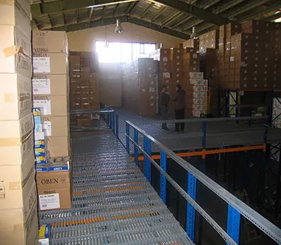 نیم طبقه راک