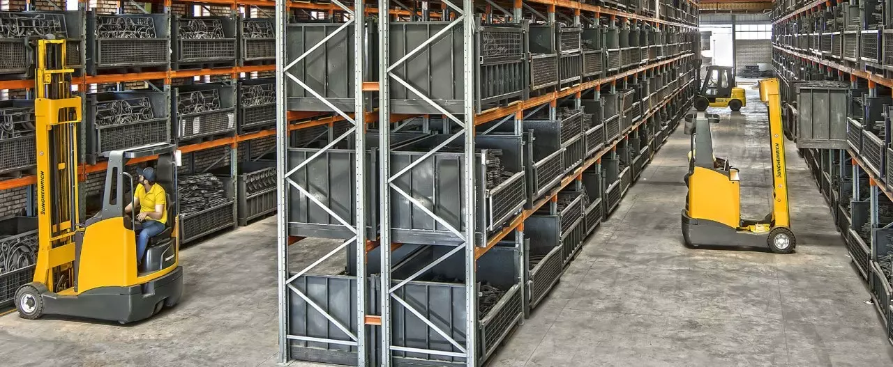 قفسه بندی پالت راک