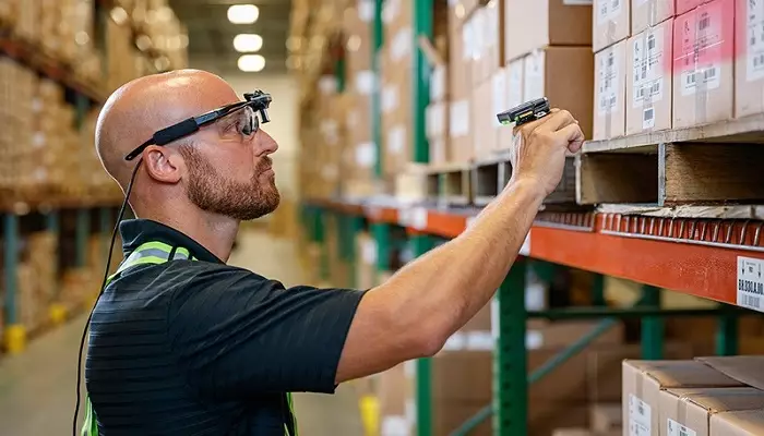 فناوری پوشیدنی و مدیریت هوشمند انبار