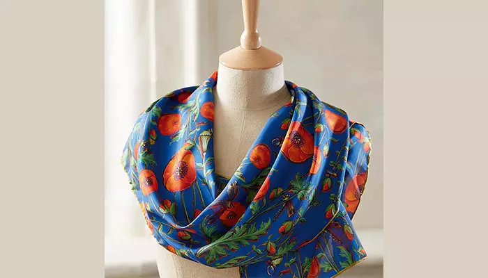 انواع قفسه بندی برای مغازه شال و روسری