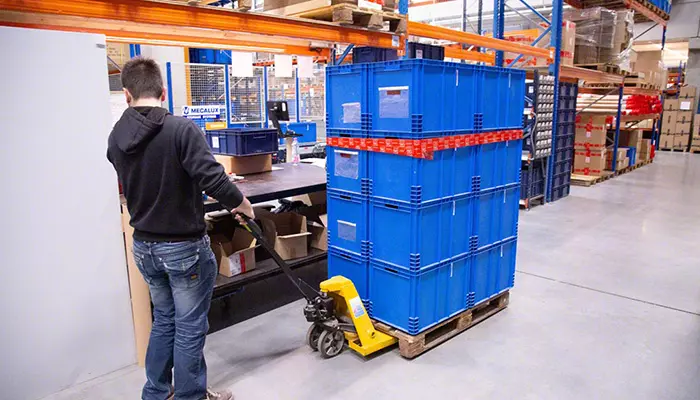 تجهیزات جابهجایی کالا در انبارداری